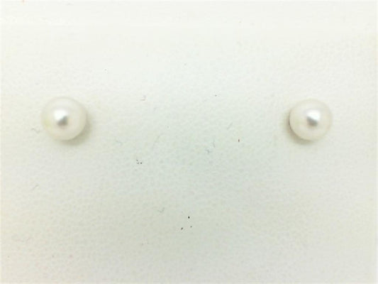Pearl Earring