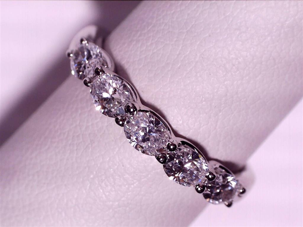 Diamond Wedding Bands  -  Women'