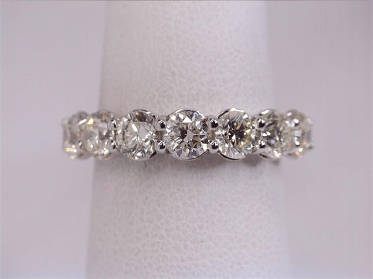 Diamond Wedding Bands  -  Women'