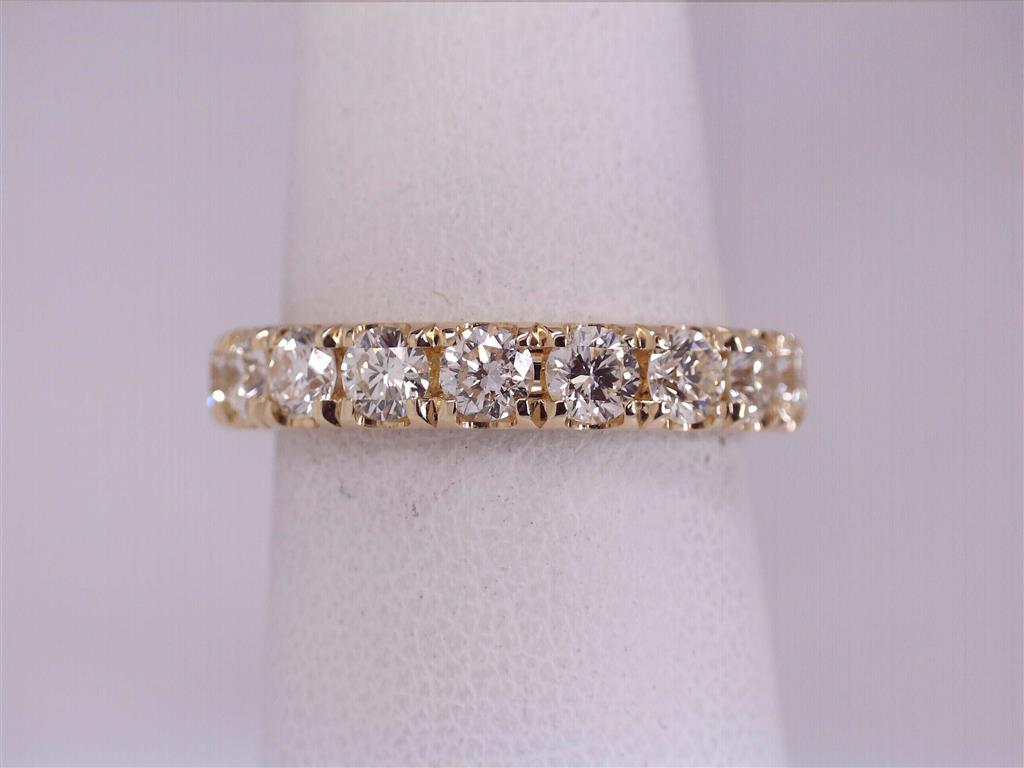 Diamond Wedding Bands  -  Women'