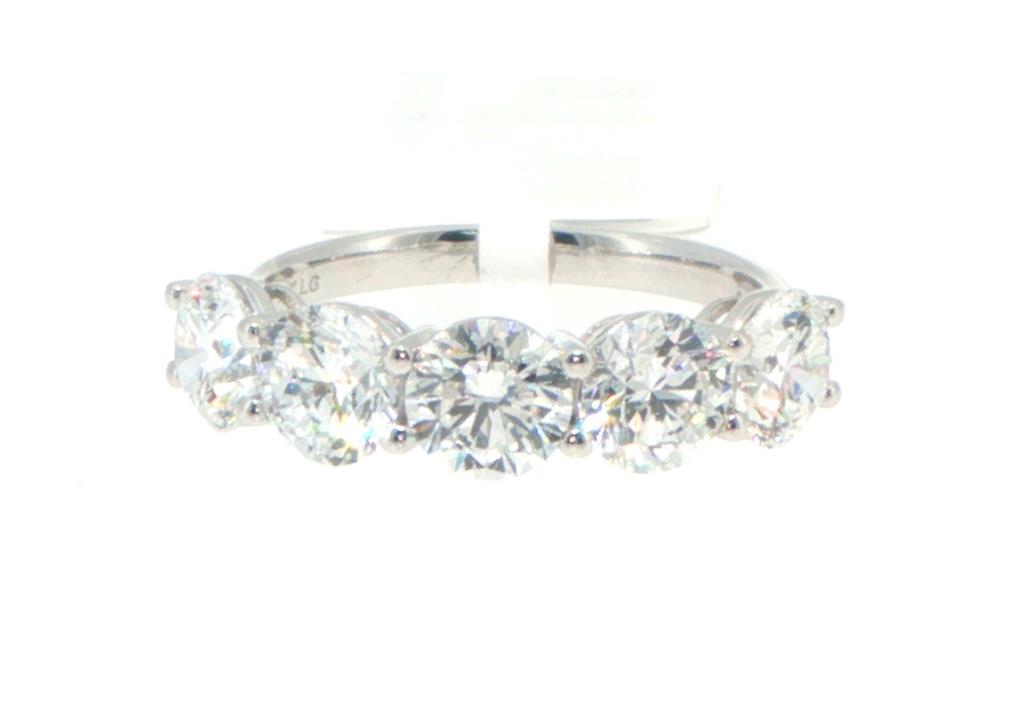 Lab Grown Diamond Wedding Band