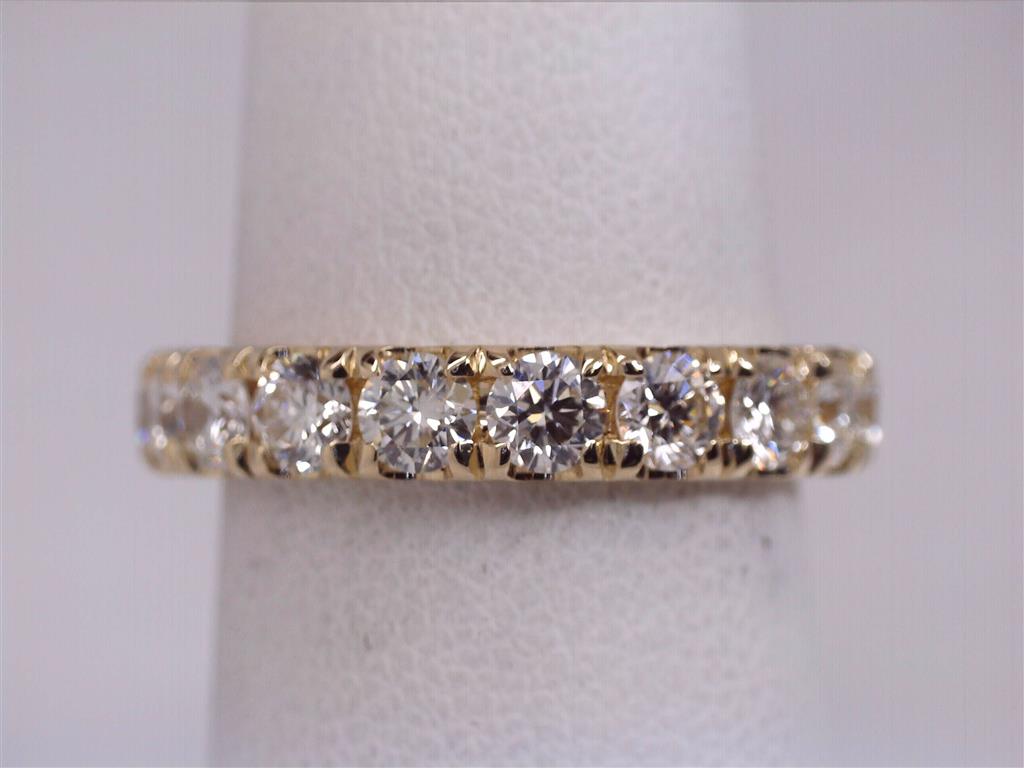 Diamond Wedding Bands  -  Women'