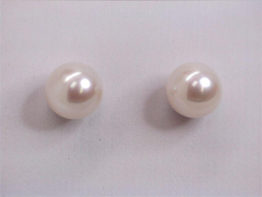 Pearl Earring