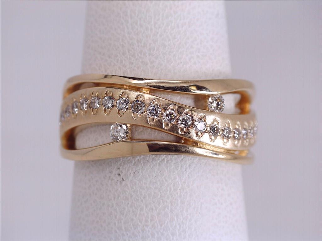 Diamond Fashion Rings  -  Women'