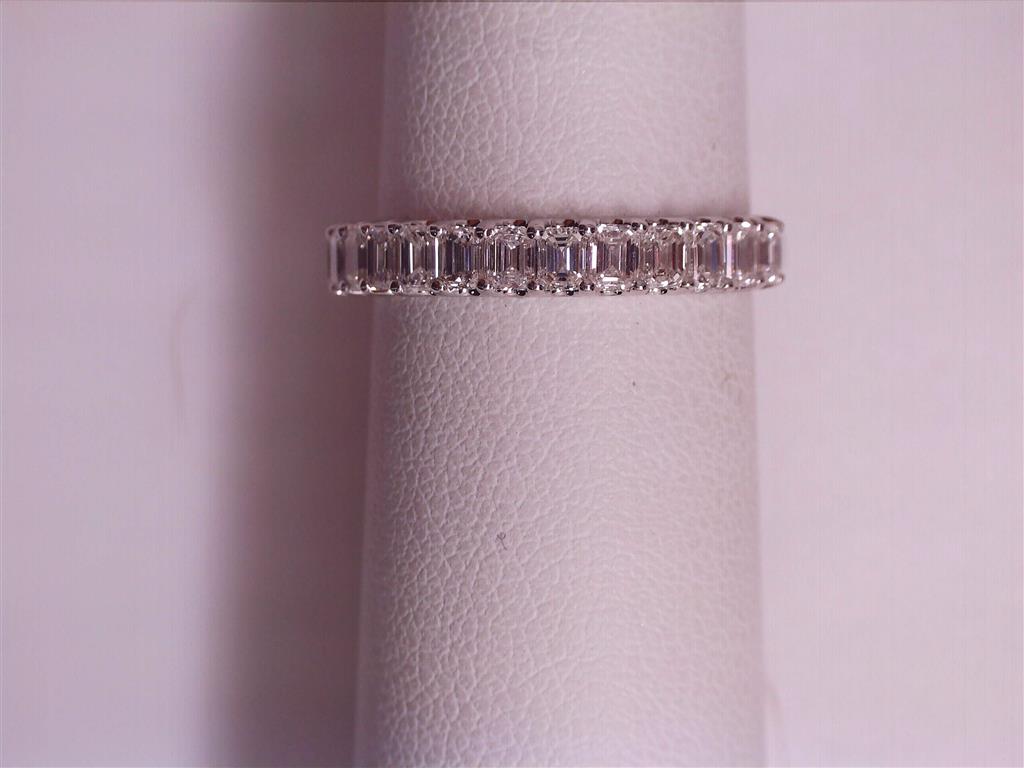 Diamond Wedding Bands  -  Women'