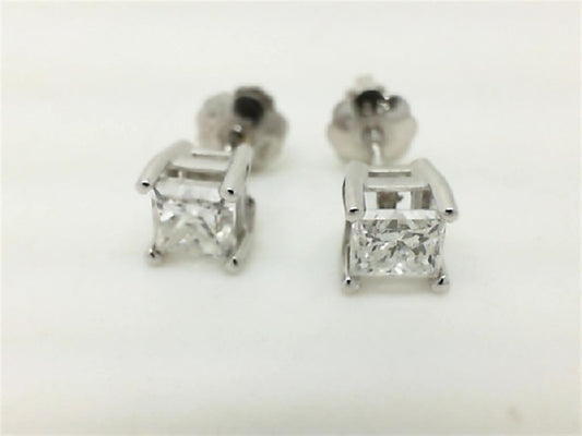 Diamond Stud Earring