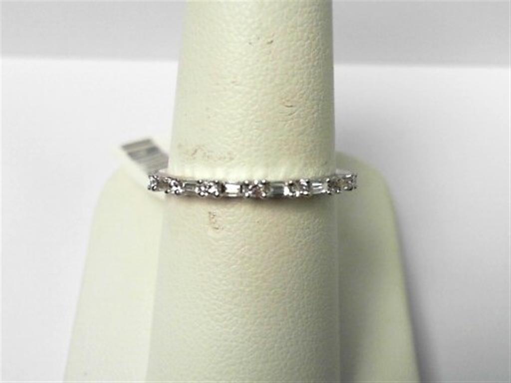 Diamond Wedding Bands  -  Women'