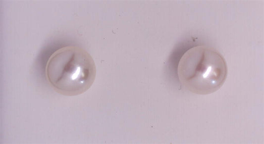 Pearl Earring
