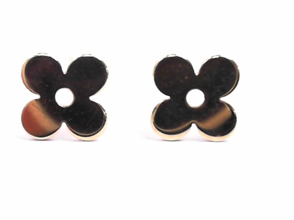 Gold Earring.