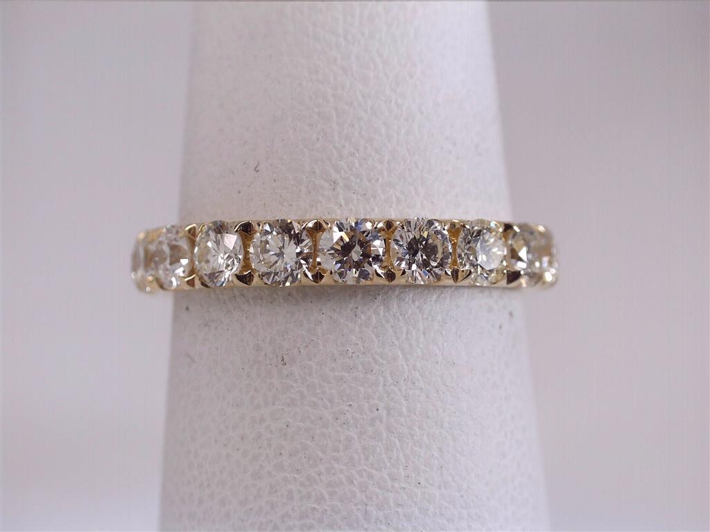 Diamond Wedding Bands  -  Women'