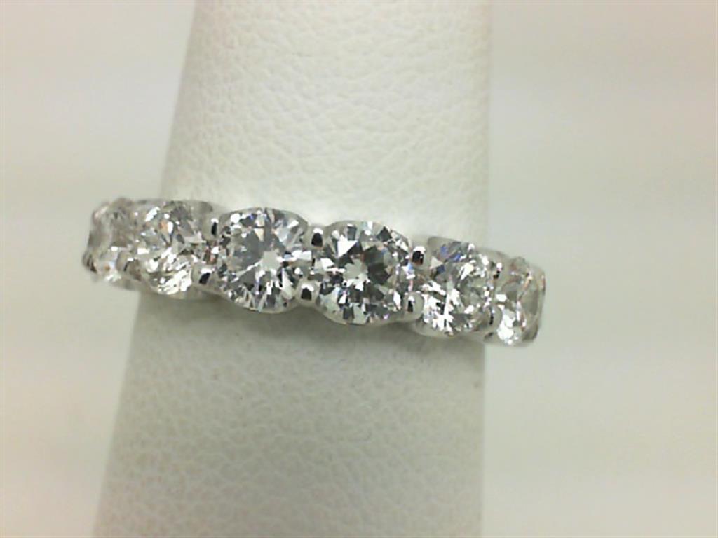 Diamond Wedding Bands  -  Women'