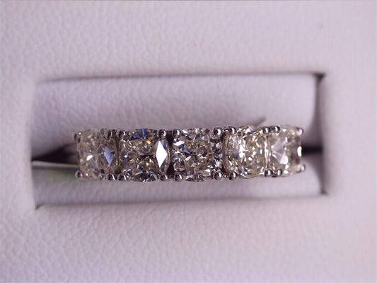 Diamond Wedding Bands  -  Women'