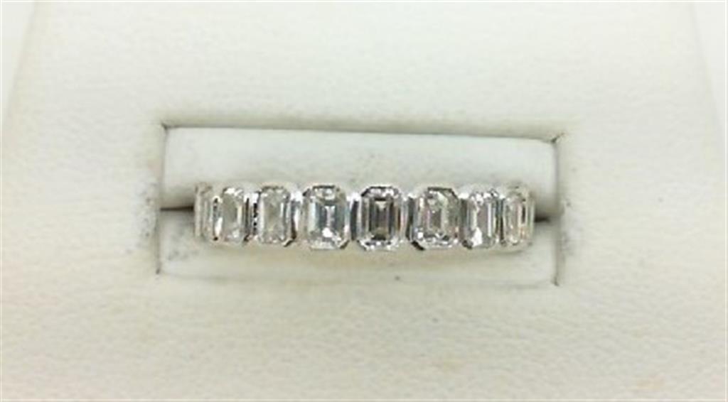 Diamond Wedding Bands  -  Women'