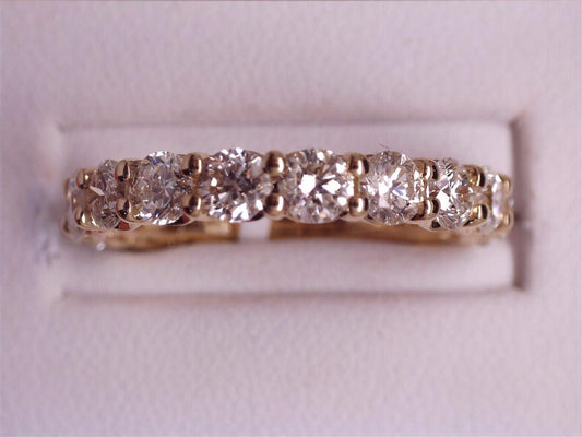 Diamond Wedding Bands  -  Women'