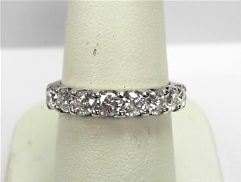 Diamond Wedding Bands  -  Women'