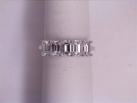 Diamond Wedding Bands  -  Women'