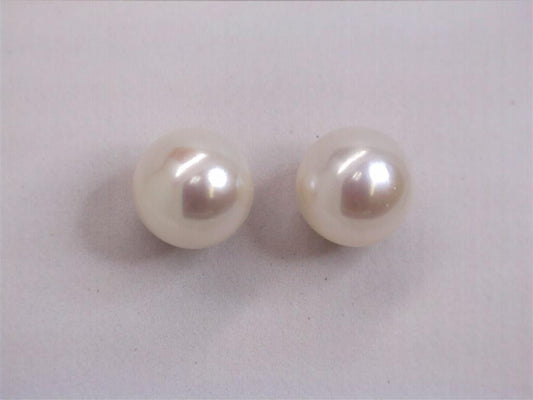 Pearl Earring