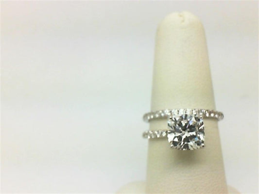 LAB GROWN DIAMOND ENGAGEMENT RING