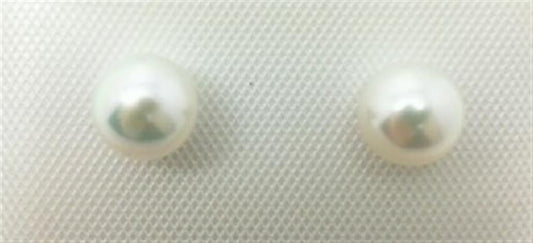 Pearl Earring
