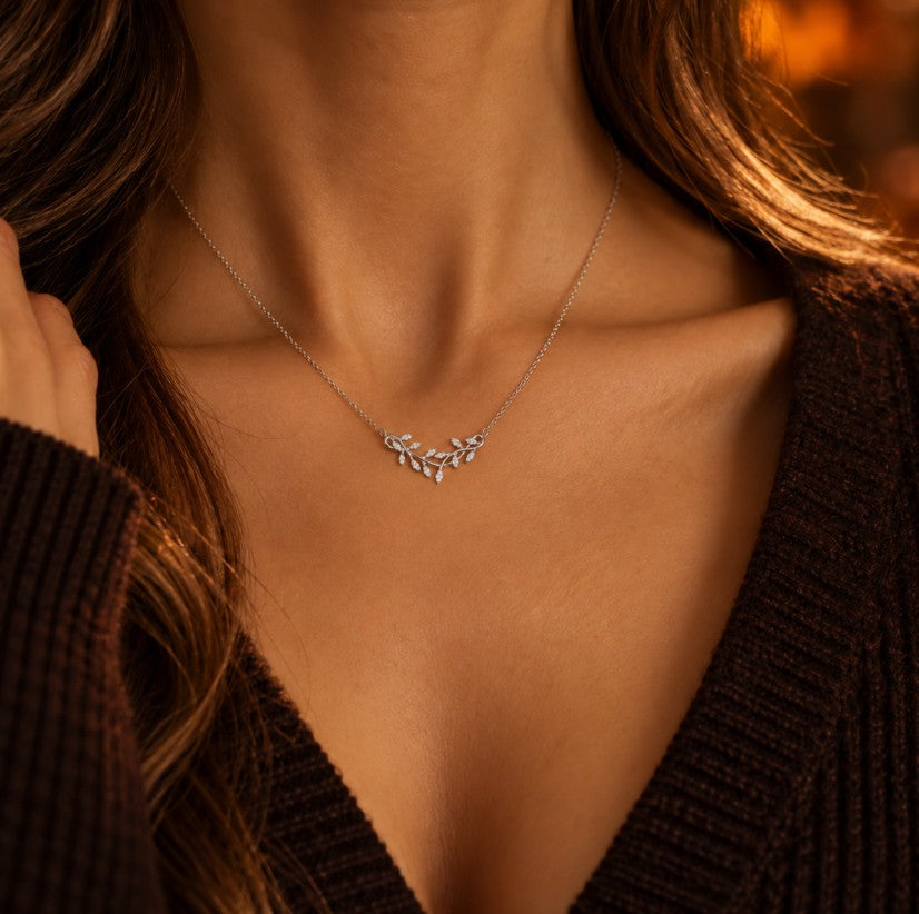 14K White Gold Diamond Collar Necklace